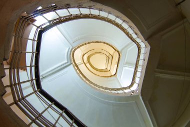 Bir sıradan konut Moskova Moskova, merdiven boşluğunda filme görüntüleri Bina içinde güzel ön Rusya Tarih: 13.01.2017 yıl, merdiveni, fotoğrafı gösterir duvar, mimari 