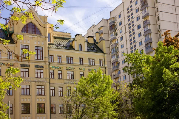 Hermosa Arquitectura Centro Moscú Foto Tomada Calle Ciudad Moscú Primavera —  Fotos de Stock