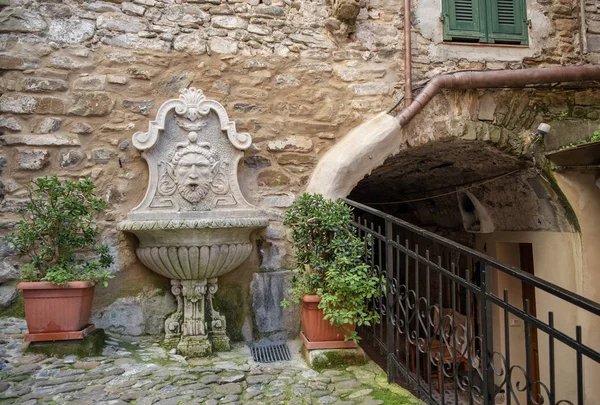 Blick Auf Das Alte Stadtzentrum Des Kleinen Dorfes Dolceacqua Ligurische — Stockfoto