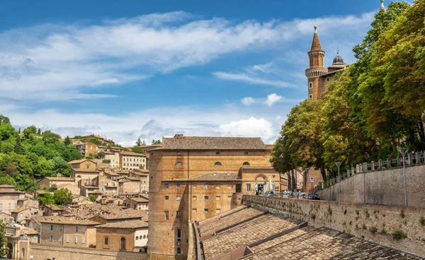 Panoramautsikt Över Den Gamla Medeltida Staden Urbino Marche Regionen Italien — Stockfoto