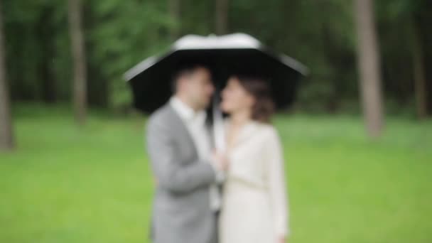 Man Woman Couple Defocused Standing Umbrella Together Embracing Smiling Talking — Stock Video