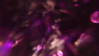 koyu arka plan üzerinde renkli soyut görüntüleri