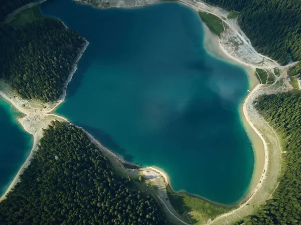 Lago no Parque Nacional Durmitor — Fotografia de Stock