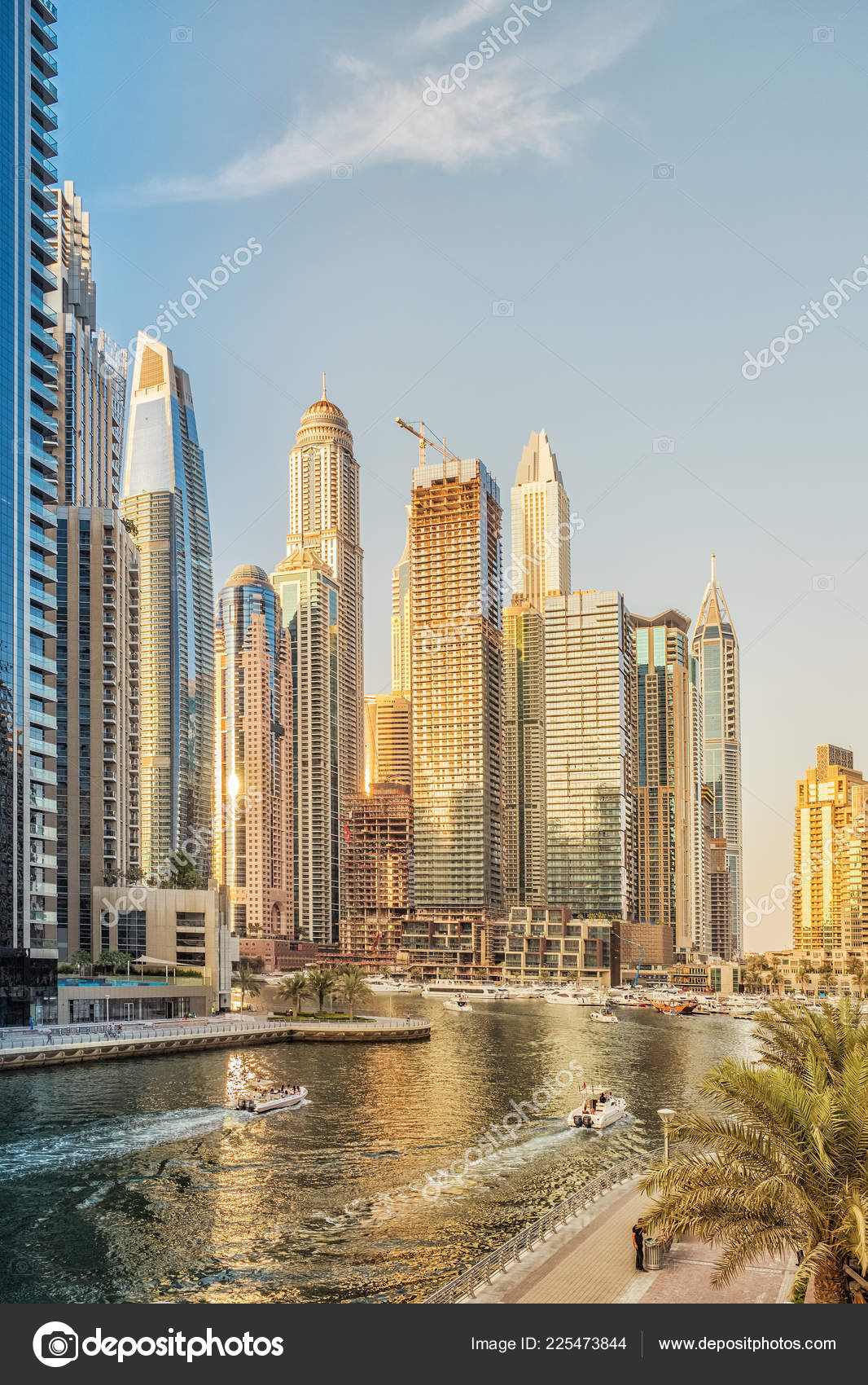 Dubai Marina Bei Sonnenuntergang Vereinigte Arabische Emirate Stockfoto C Tbralnina