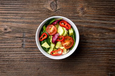 Taze sebze salatası. Yakın çekim