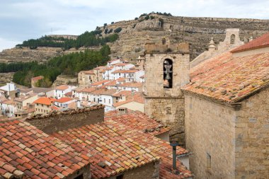 Ares del Maestre, tipik İspanyol mimarisi Old town adlı görüntülemek.