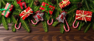 Renkli dekorasyonlu Noel arkaplanı