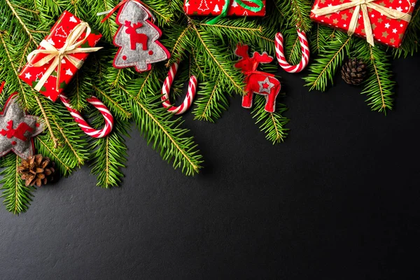 Χριστουγεννιάτικο Φόντο Δένδρο Δώρα Και Διακοσμητικά Κοντινό Πλάνο — Φωτογραφία Αρχείου