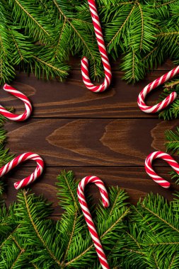 Noel arka plan ağaç ve şeker kamışı ile