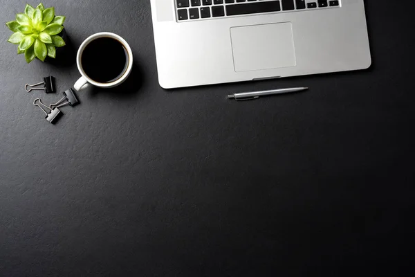 Office masaüstü dizüstü bilgisayar ve aksesuarları. İş geçmişi