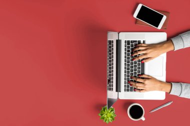 Modern ofis masaüstü'nün genel gider atış