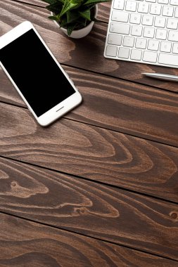 Modern ofis masaüstü kopya alanı ile