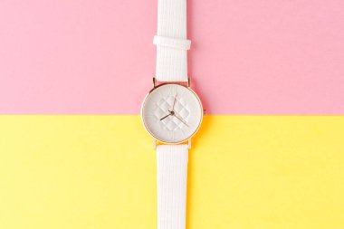 Kopyalama alanı olan kadın kol saati