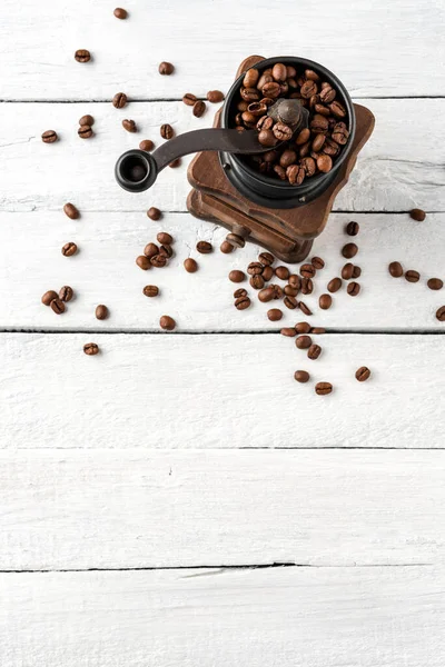 Vista Aérea Molinillo Café Viejo Sobre Fondo Madera Blanca — Foto de Stock