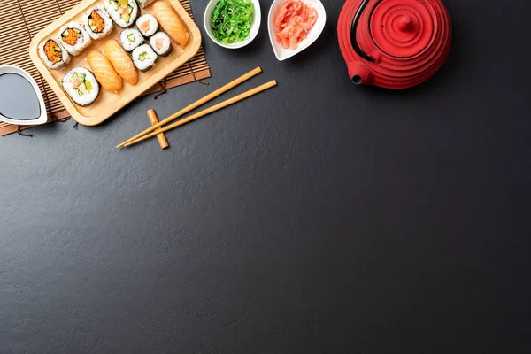 Japanisches Sushi Set Mit Teekanne Ansicht Von Oben — Stockfoto