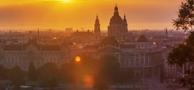 Budapeşte Macaristan ve bir Avrupa'nın en güzel şehrin başkenti olduğunu.