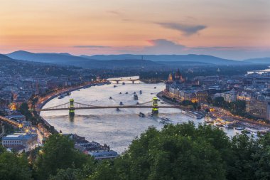Budapeşte Macaristan ve bir Avrupa'nın en güzel şehrin başkenti olduğunu.