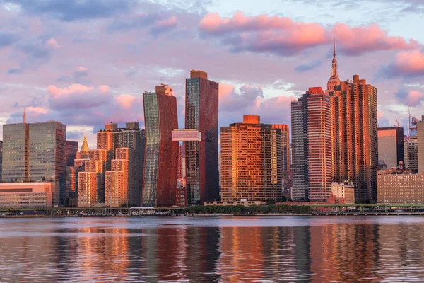 View Manhattan Skyline Long Island City Sunrise Area East River — Stock Photo, Image