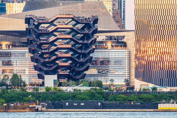 Lincoln Harbor Hudson Nehri kıyılarına New York City manzarası, New York, ABD