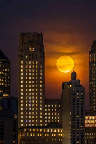Pleine Lune Sur Manhattan Skyline Nuit — Photo