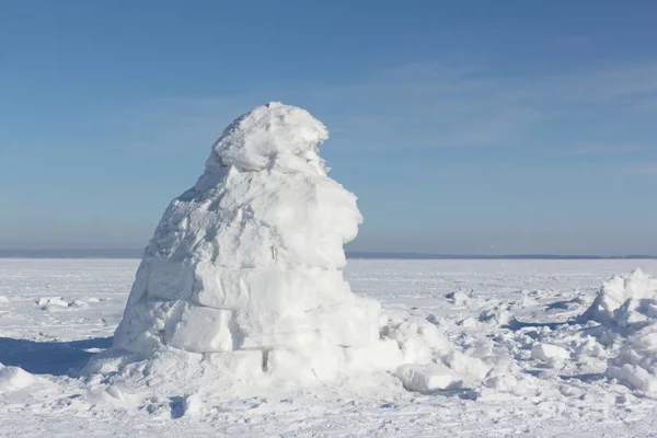 Igloo Стоячи Засніжених Glade Взимку — стокове фото