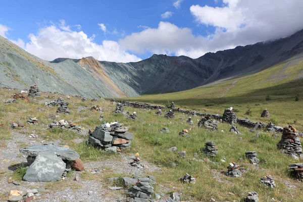Stone Town Desfiladero Yarlu Fondo Montañas Colores Altai Rusia — Foto de Stock