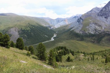 Yarlu Nehri, Altay Dağları, Rusya'nın vadinin görünümü