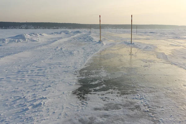 Eisstraße Flussüberquerung Stausee Gebiet Nowosibirsk Westsibirien Russland — Stockfoto