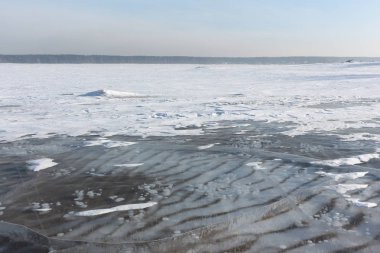 Şeffaf buz Nehri, Ob depo, Sibirya, Rusya Federasyonu