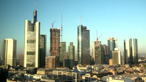 Frankfurt Hessen Alemanha 2018 Cityscape Distrito Financeiro Anoitecer Nascer Sol — Vídeo de Stock