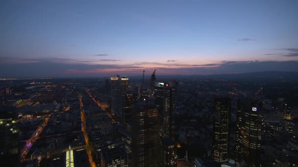 Blick Über Das Frankfurter Finanzviertel Bei Sonnenuntergang — Stockvideo