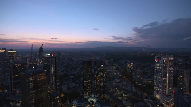 Panoramatický Pohled Finanční Čtvrti Frankfurtu Při Západu Slunce — Stock video