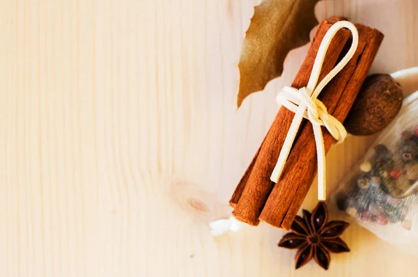 Anise Cinnamon Pepper Nutmeg Ingredients Preparation Mulled Wine Closeup Wooden — Stock Photo, Image