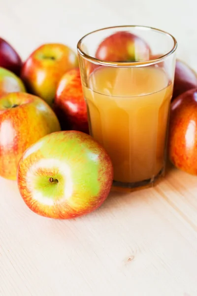 Glass Fresh Apple Juice Autumn Apples Wooden Background Space Text — Stock Photo, Image