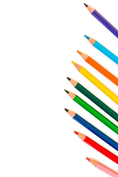 Beyaz Arka Plan Üzerinde Izole Renkli Kalemler Yakın Çekim Yukarıdan — Stok fotoğraf