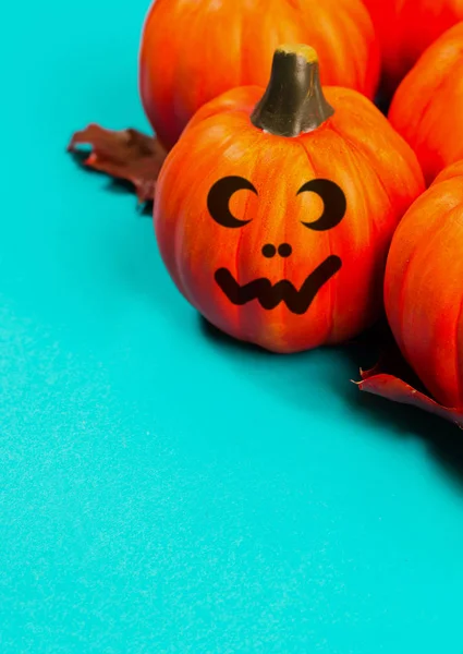 Tło Wakacje Halloween Halloween Pumpkin Jack Lantern Wystrój Śmieszne Twarze — Zdjęcie stockowe