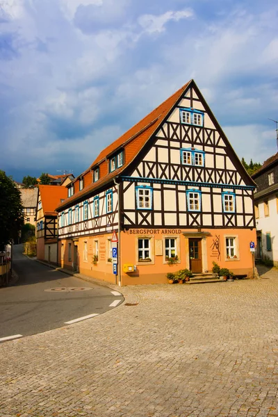 Hohnstein Duitsland Town Met Hohnstein Kasteel Nette Hout Inlijsten Huizen — Stockfoto