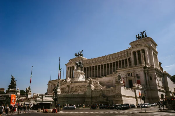 Roma, Italya-12 Eylül 2018: Antik Roma 'daki ünlü binalar, Venedik Meydanı