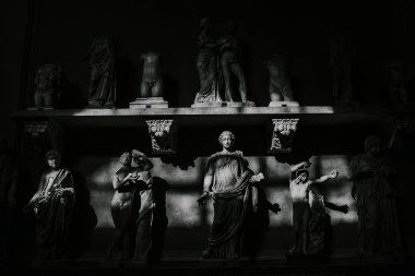 Roma, İtalya - 12 Eylül 2018: Roma Müzesi'ndeki taş heykeller