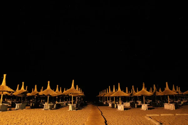 Chamyuva Turchia Maggio 2014 Spiaggia Notturna Turchia Città Chamyuva Ombrelloni — Foto Stock