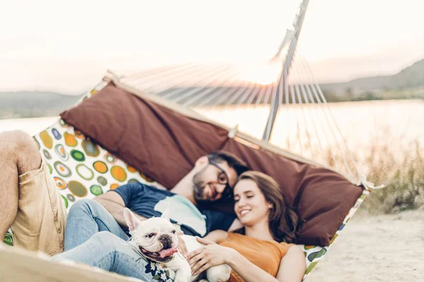 Hipster Couple Trip Beach Young Freelancer Man Relaxing Hammock His — Stock Photo, Image