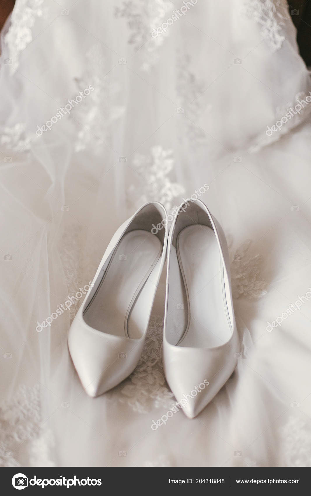 simple stylish shoes