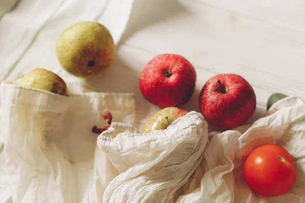 Tas Eko Alami Dengan Buah Buahan Ramah Lingkungan Konsep Gaya — Stok Foto