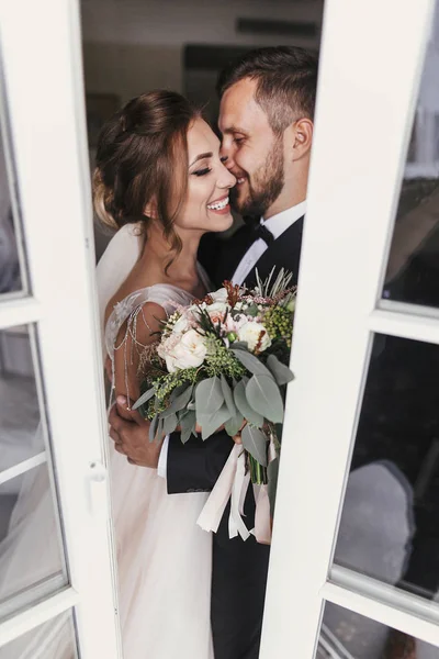 Gorgeous Bride Stylish Groom Gently Kissing Window Happy Wedding Couple — Stock Photo, Image