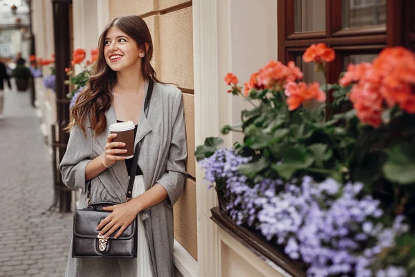 Stylish Hipster Girl Beautiful Hair Holding Coffee Cup Smiling City — стоковое фото