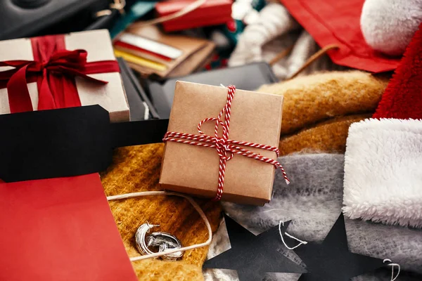 Χριστούγεννα Ψώνια Και Εποχιακά Πώληση Κουτί Δώρου Κενή Μαύρη Ετικέτα — Φωτογραφία Αρχείου