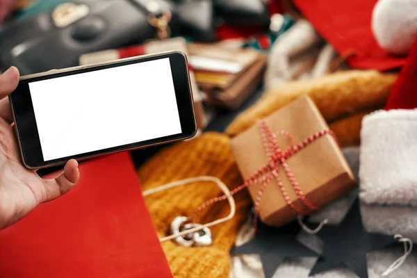 Teléfono Mano Con Pantalla Vacía Fondo Las Tarjetas Crédito Dinero — Foto de Stock