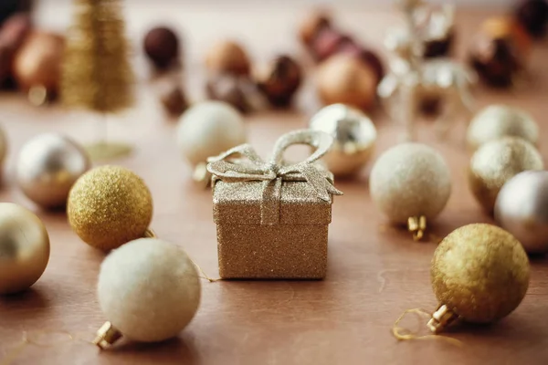 Merry Christmas Christmas Golden Gift Box Background Glitter Tree Reindeer — Stock Photo, Image