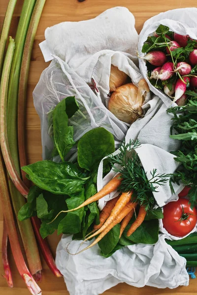 Zero waste grocery shopping concept,flat lay. Reusable eco frien — Stockfoto