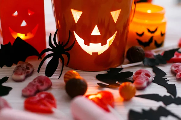 Halloween Jack Lanterne Seau Bougie Lumineuse Bonbons Festifs Crânes Chauves — Photo